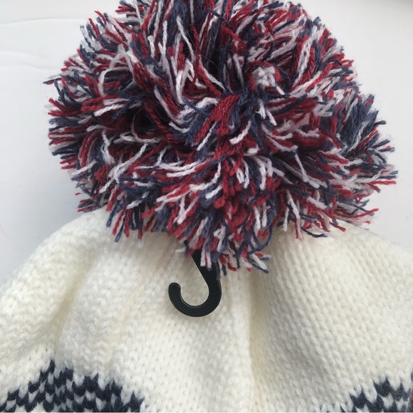 Timberland Nordic Style Beanie with Pom Pom. - Picture 11 of 14